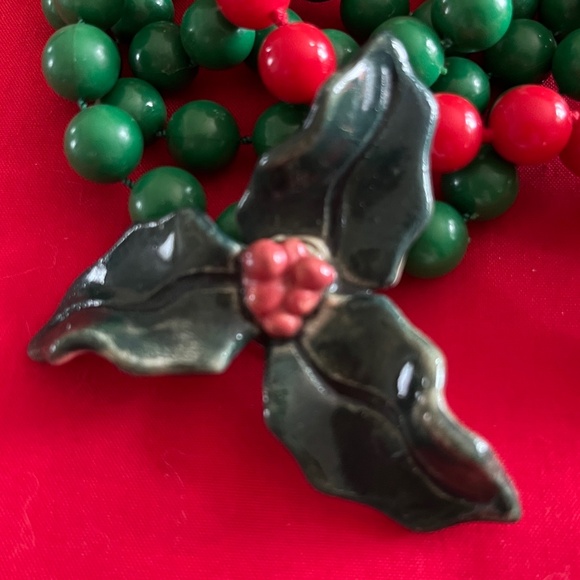 Vintage Christmas Jewelry - Picture 6 of 8